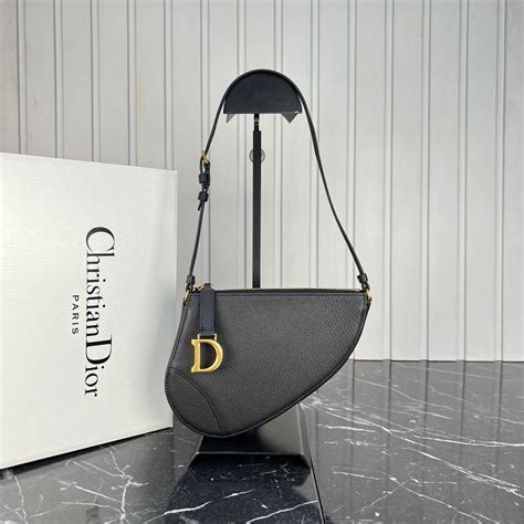 christian dior erkek siyah çanta saddle|Dior mini saddle bag.